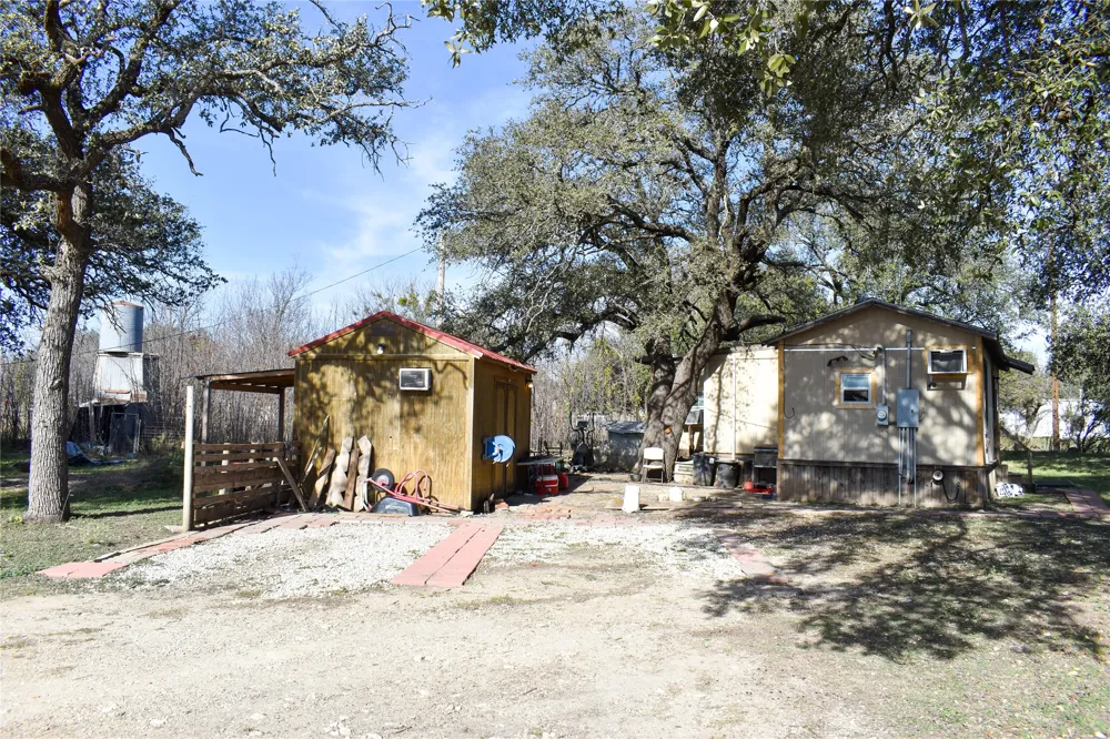 5605 Front Street Rochelle, TX 76872