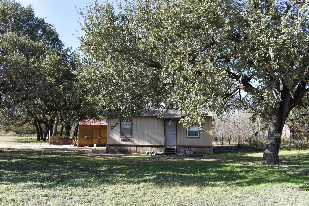 5605 Front Street Rochelle, TX 76872