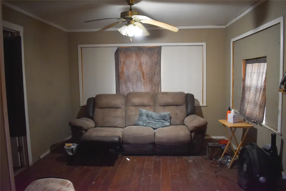5605 Front Street Rochelle, TX 76872