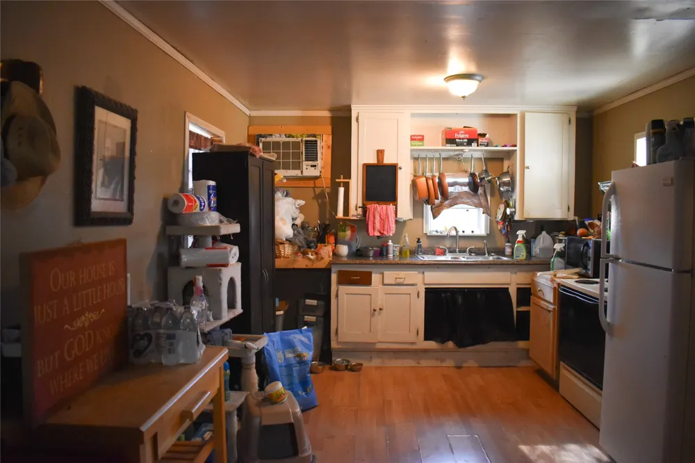 5605 Front Street Rochelle, TX 76872