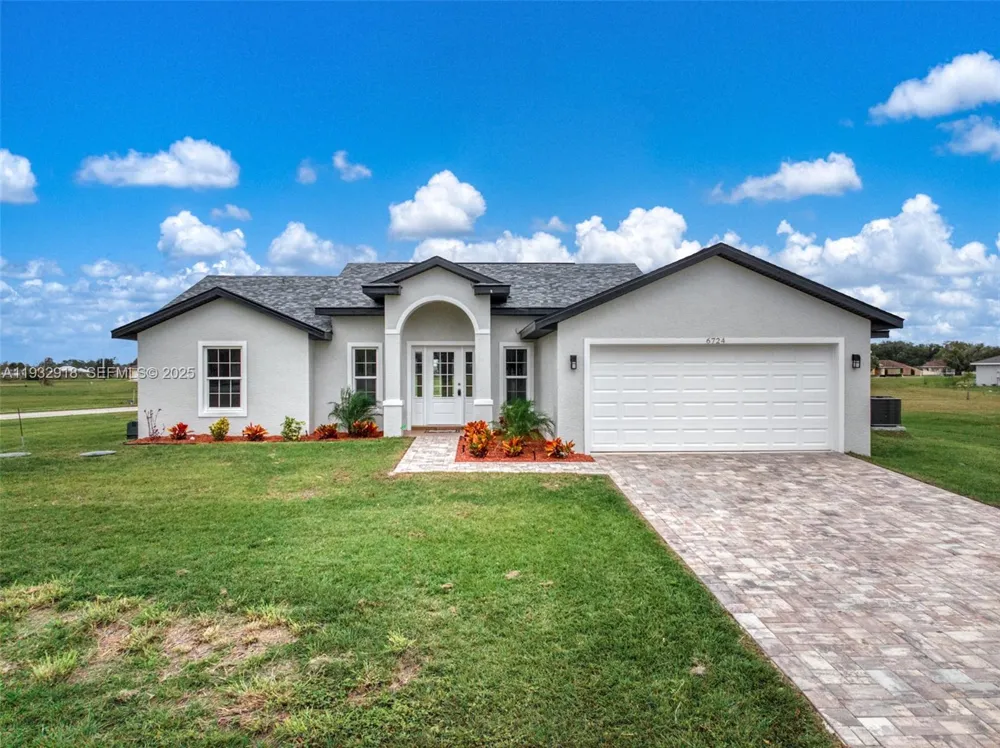 6724 Heavitree DR Sebring, FL 33876