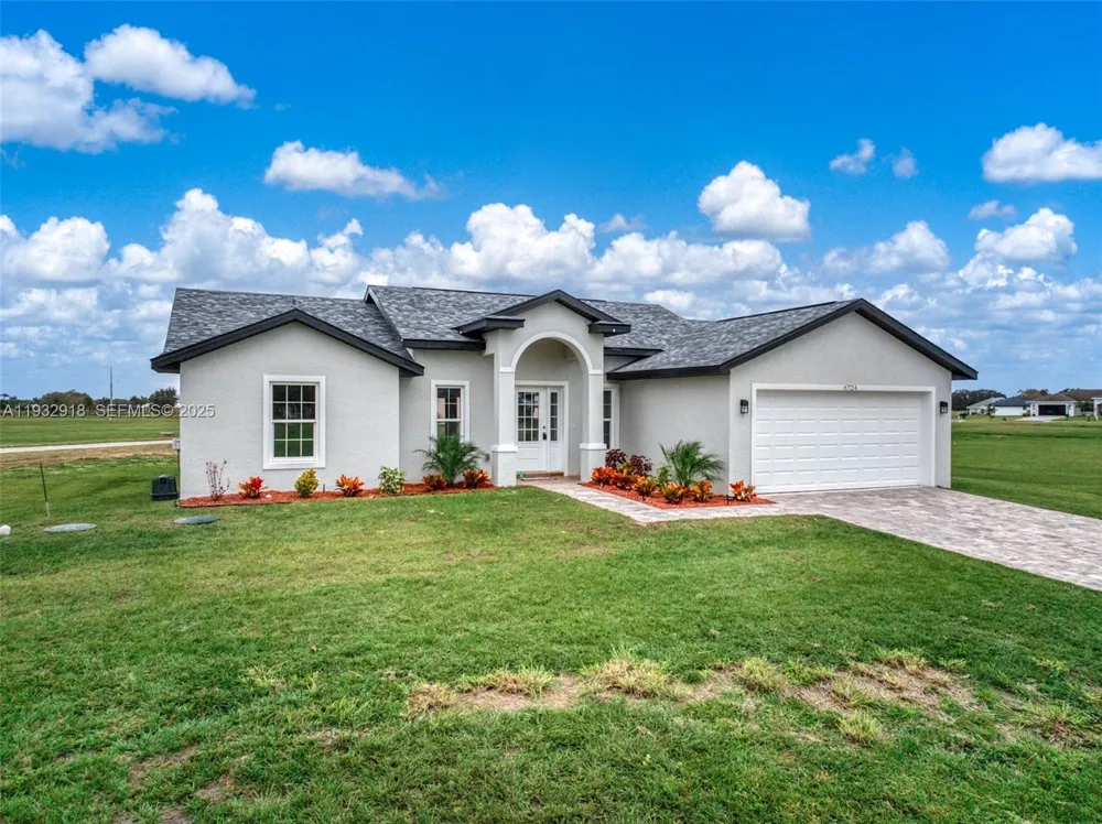6724 Heavitree DR Sebring, FL 33876