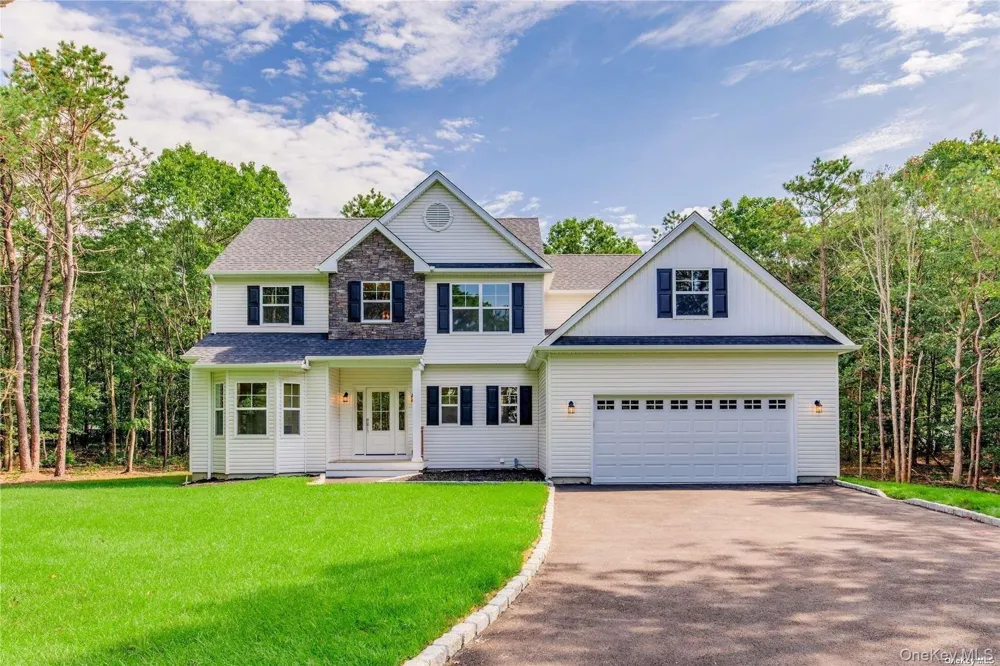 7 9th Street Center Moriches, NY 11934
