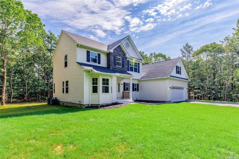 7 9th Street Center Moriches, NY 11934