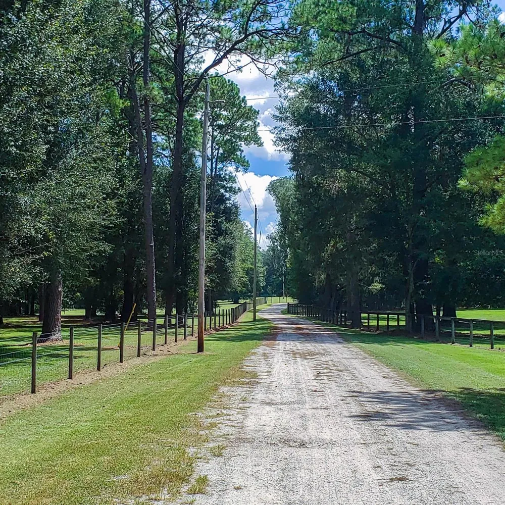 NW 115TH AVENUE Reddick, FL 32686