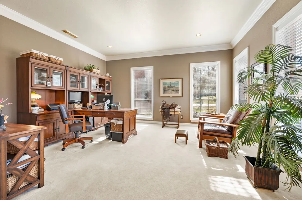 1077 Cardinal Drive Bartonville, TX 76226