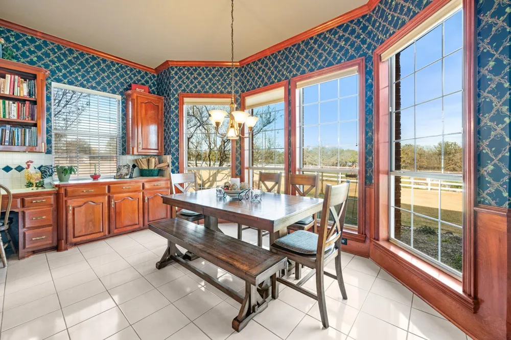 1077 Cardinal Drive Bartonville, TX 76226