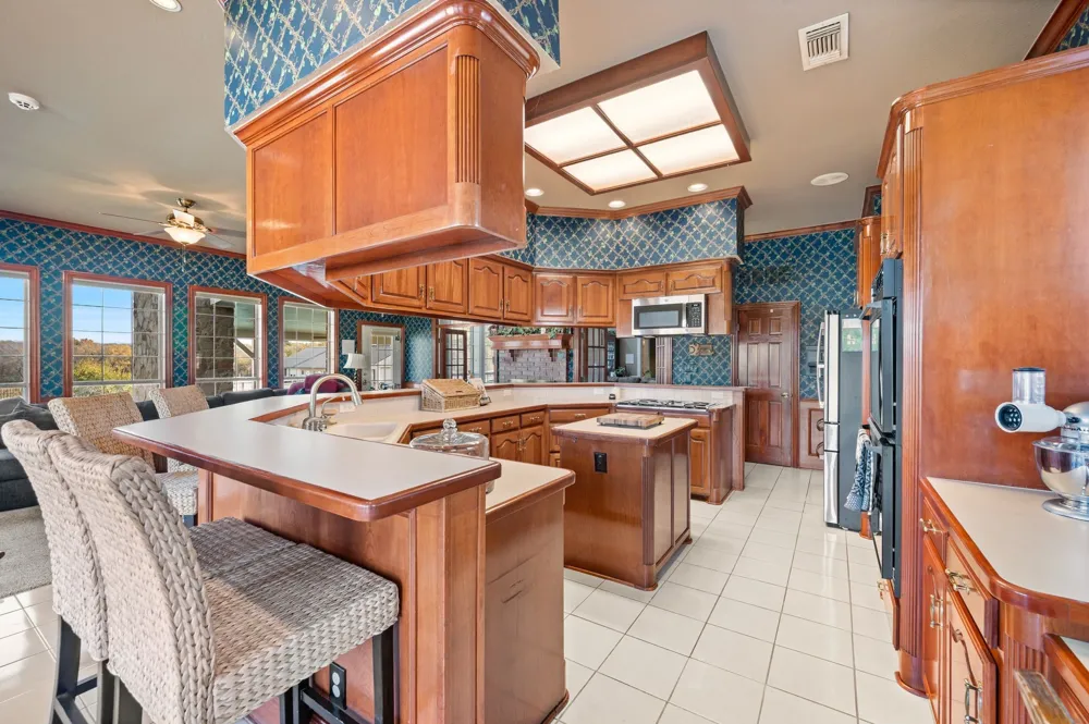1077 Cardinal Drive Bartonville, TX 76226