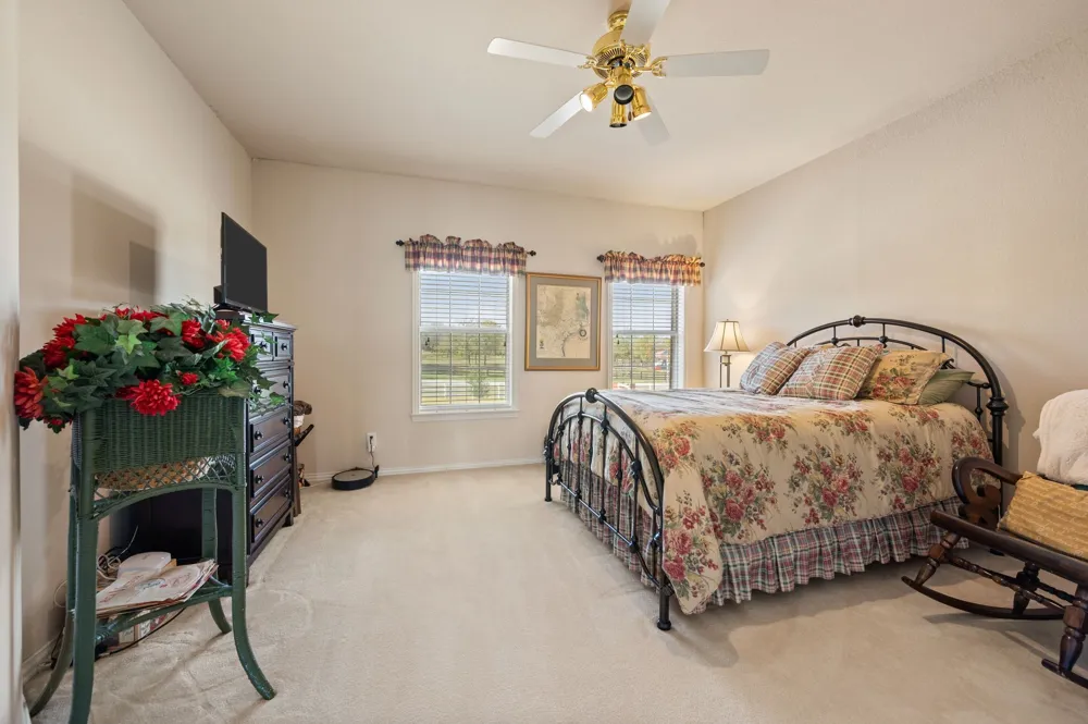 1077 Cardinal Drive Bartonville, TX 76226