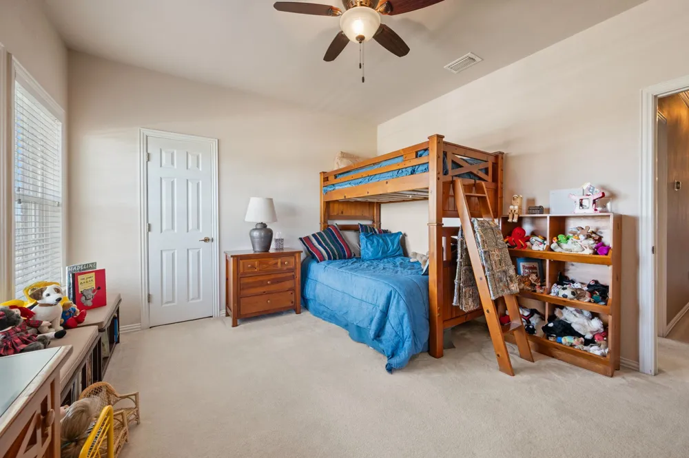 1077 Cardinal Drive Bartonville, TX 76226