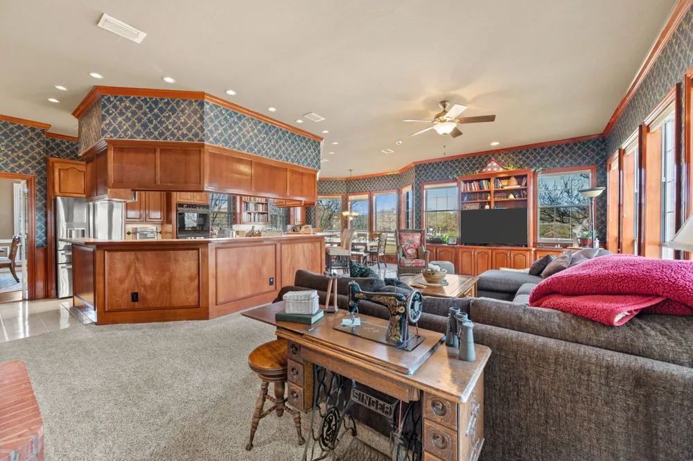 1077 Cardinal Drive Bartonville, TX 76226