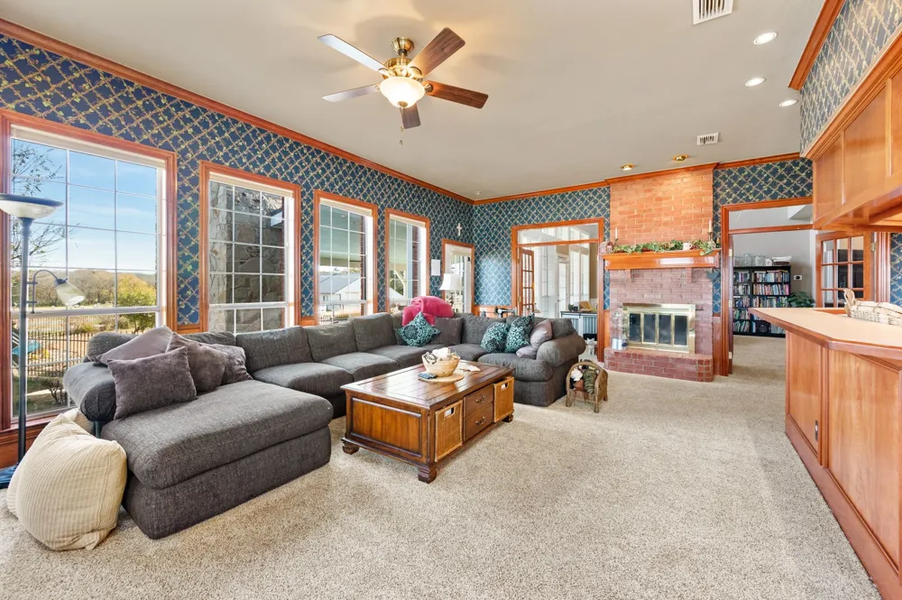 1077 Cardinal Drive Bartonville, TX 76226