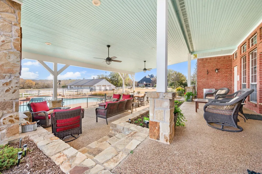1077 Cardinal Drive Bartonville, TX 76226