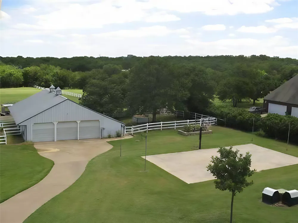 1077 Cardinal Drive Bartonville, TX 76226