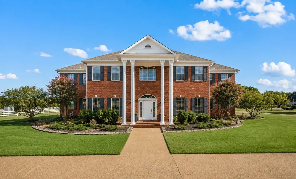 1077 Cardinal Drive Bartonville, TX 76226