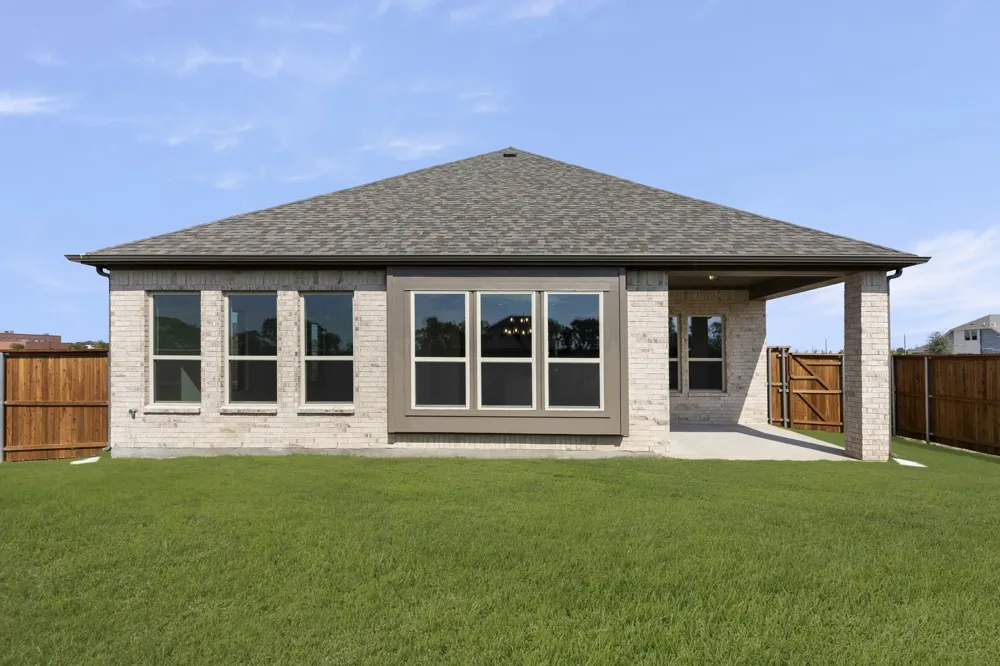 1426 Colorado Road Van Alstyne, TX 75495