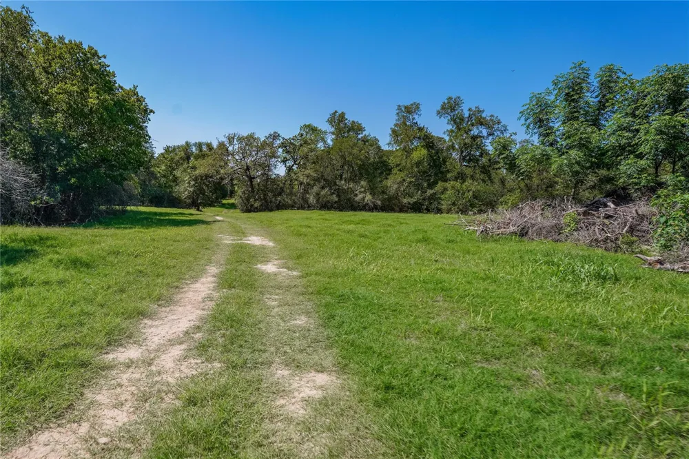 Warda Church Road Warda, TX 78945