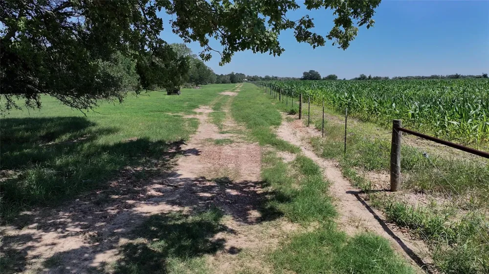 Warda Church Road Warda, TX 78945