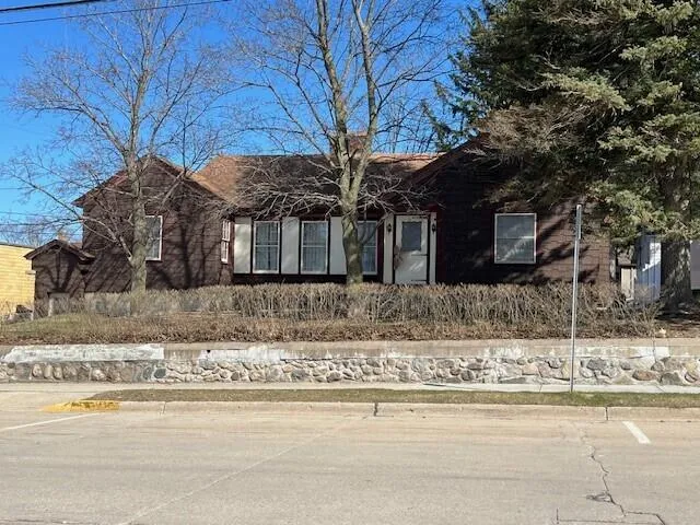 220 S State Street Hart City, MI 49420