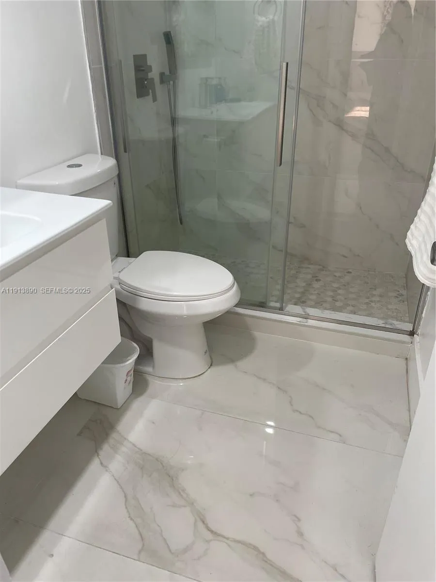 3801 S Ocean Dr #11T Lauderdale By The Sea, FL 33019