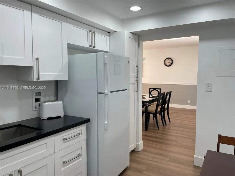 3801 S Ocean Dr #11T Lauderdale By The Sea, FL 33019
