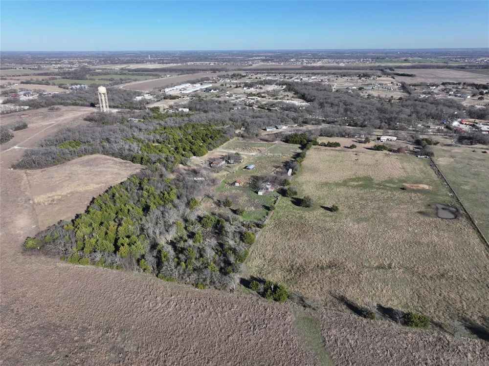 2084 Broken Arrow Lane McKinney, TX 75071