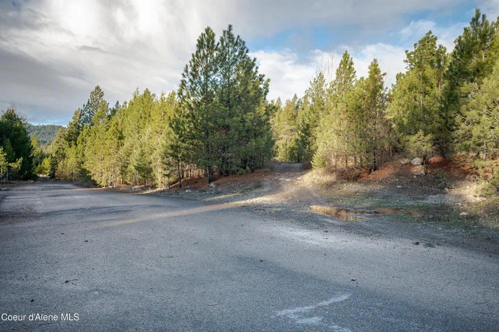 NKA 11th Avenue Spirit Lake, ID 83869