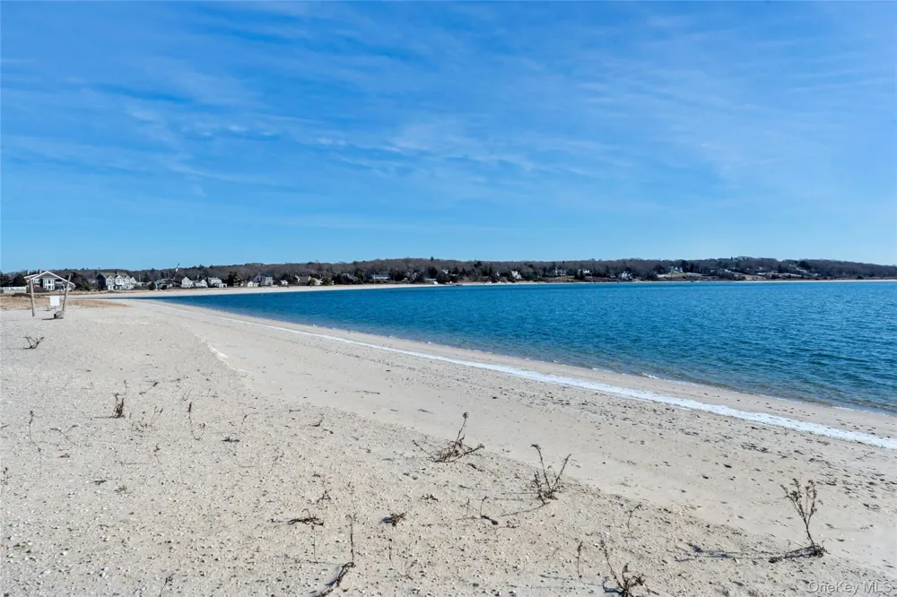 2280 Deep Hole Drive Mattituck, NY 11952