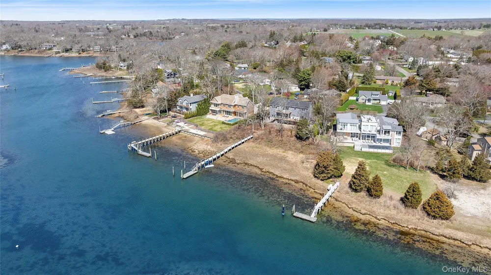 2280 Deep Hole Drive Mattituck, NY 11952
