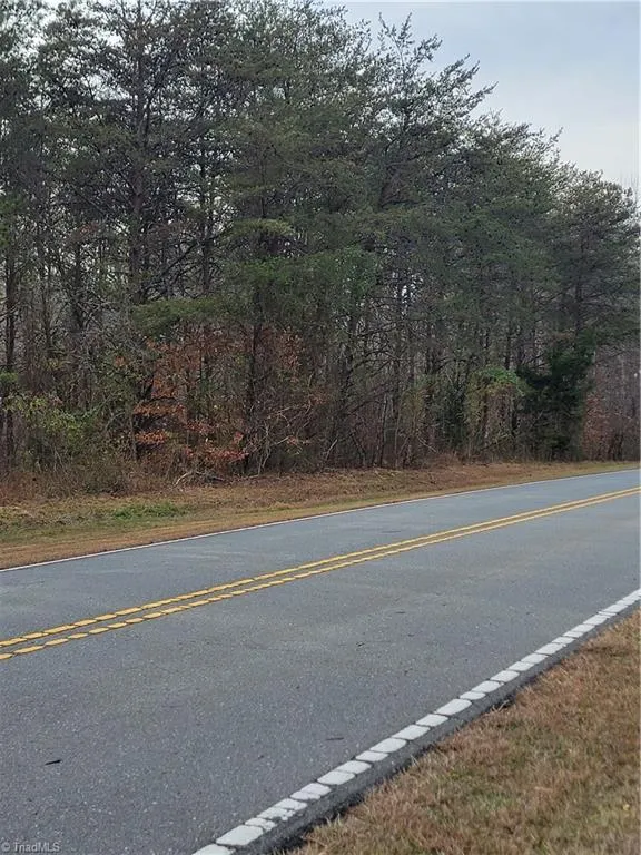 1671 Bowen Road Pinnacle, NC 27043