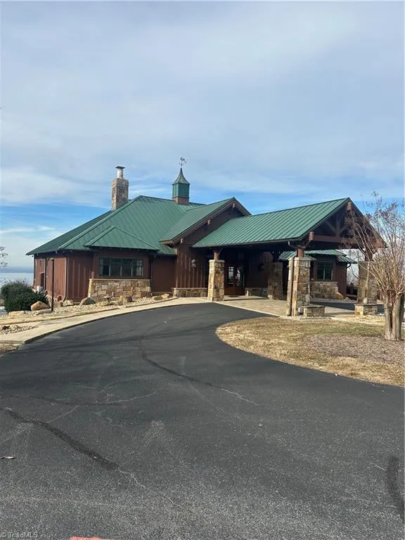 1527 Sierra Trace Road Denton, NC 27239