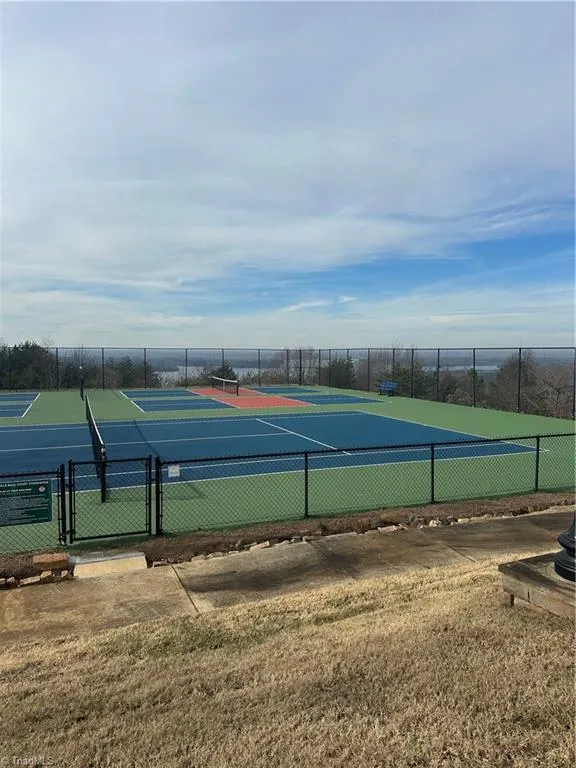 1527 Sierra Trace Road Denton, NC 27239