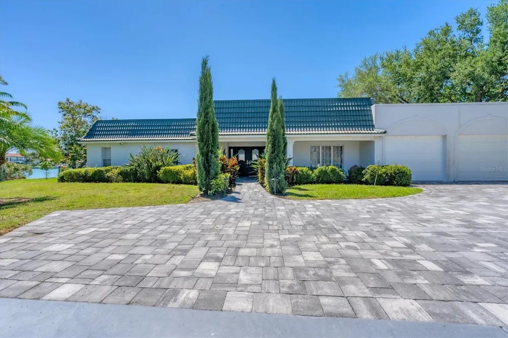 102 SEAGULL LANE Sarasota, FL 34236