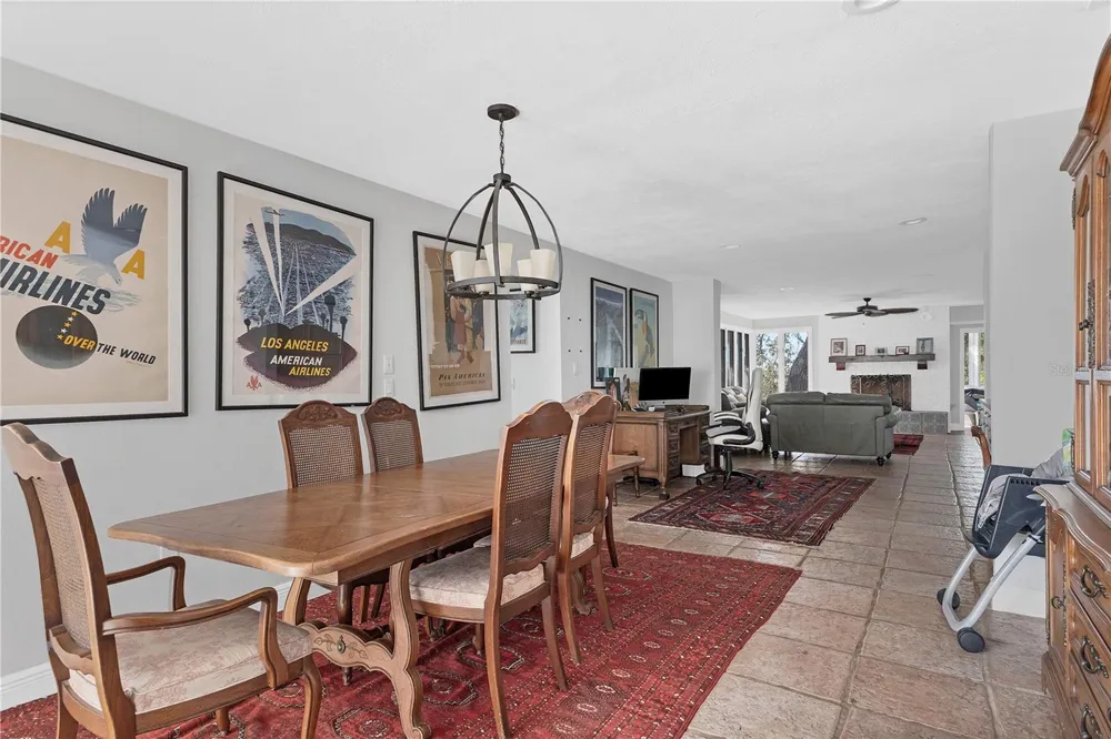 102 SEAGULL LANE Sarasota, FL 34236