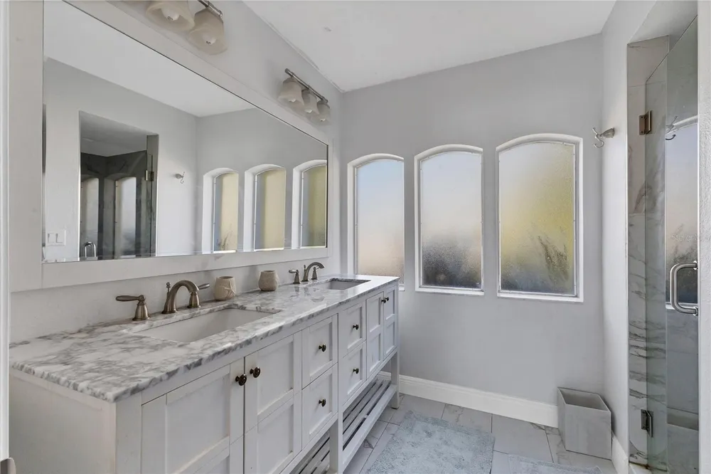 102 SEAGULL LANE Sarasota, FL 34236