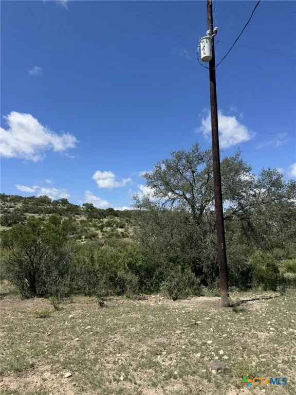 32 Private Road Rocksprings, TX 78880