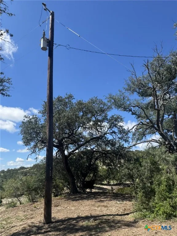 32 Private Road Rocksprings, TX 78880