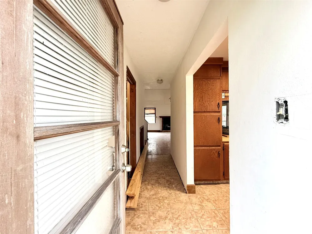 2806 Pearl Street Liverpool, TX 77577