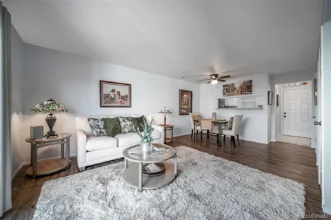 1267 S Gilbert Street #302
