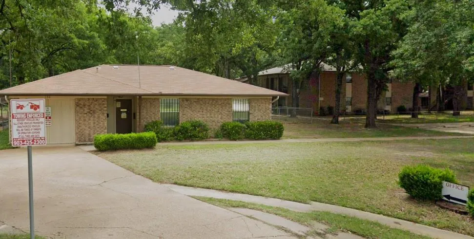208 Legendary Ln Gun Barrel City, TX 75156