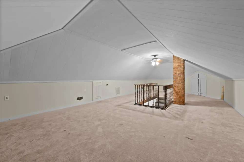 608 Miller Street Anahuac, TX 77514