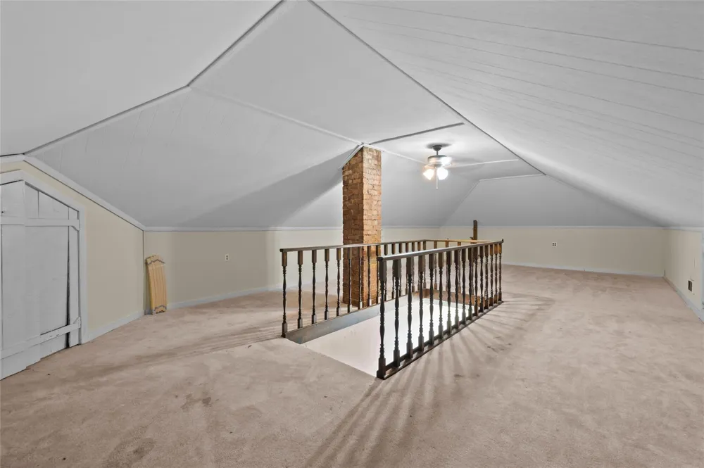 608 Miller Street Anahuac, TX 77514