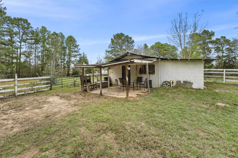 5589 Pr 1580 Centerville, TX 75833