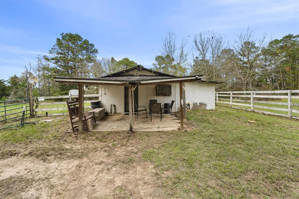 5589 Pr 1580 Centerville, TX 75833