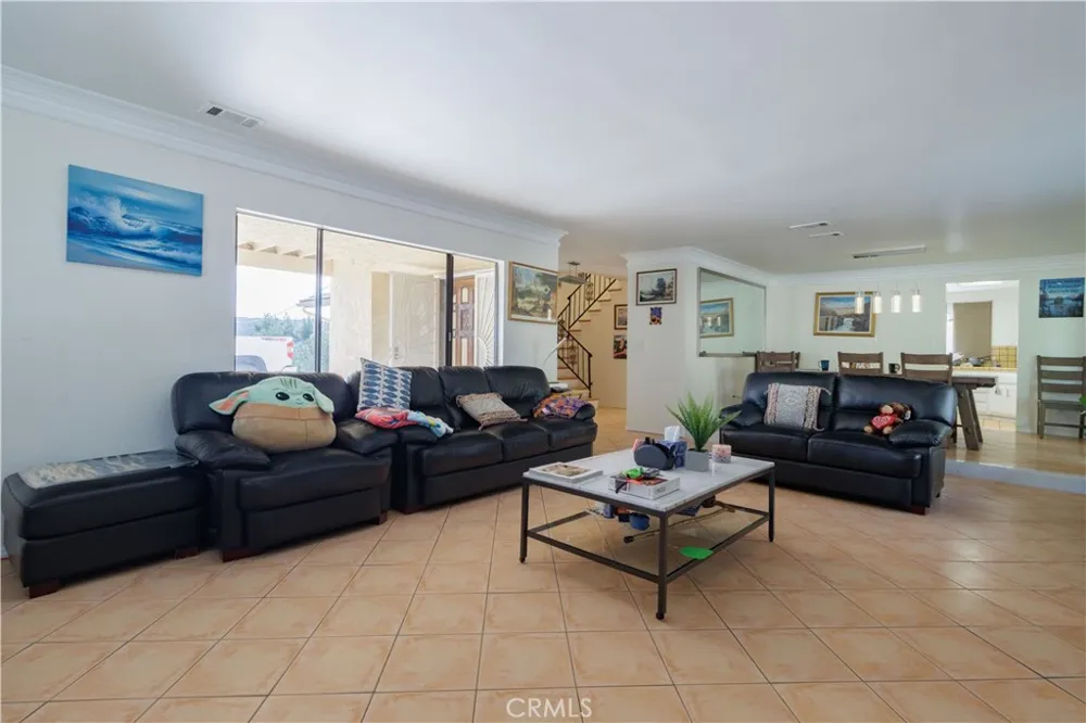 750 Woodlawn San Bernardino, CA 92407