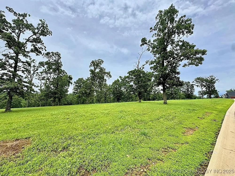 810 Ridgeview Drive Tahlequah, OK 74464
