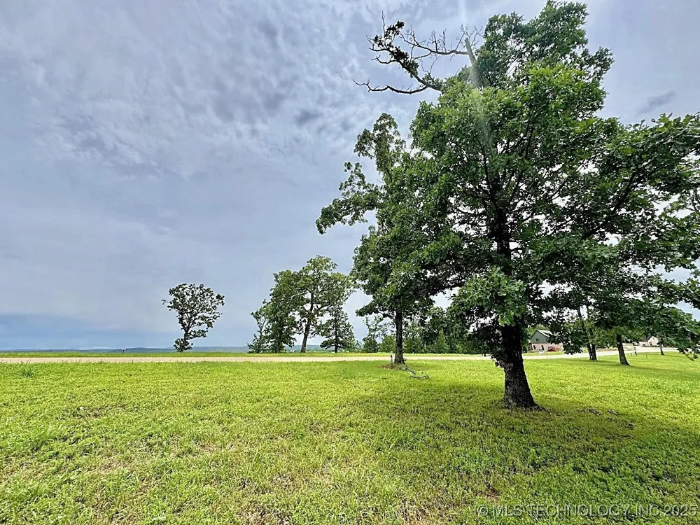 810 Ridgeview Drive Tahlequah, OK 74464