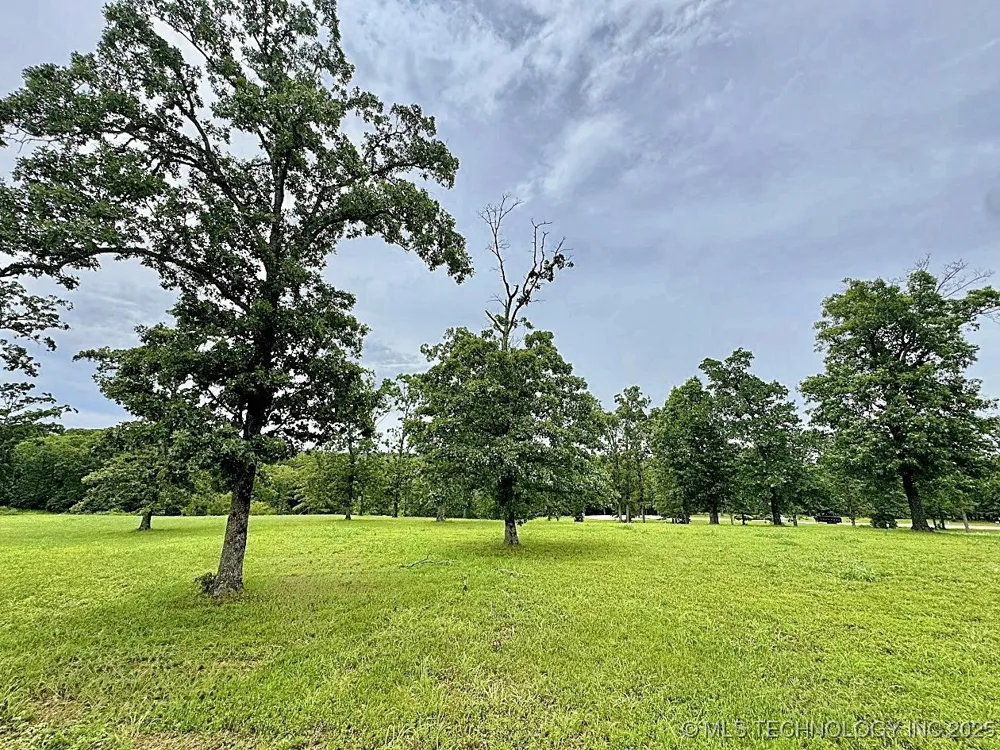 810 Ridgeview Drive Tahlequah, OK 74464
