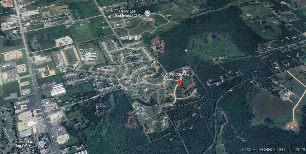810 Ridgeview Drive Tahlequah, OK 74464