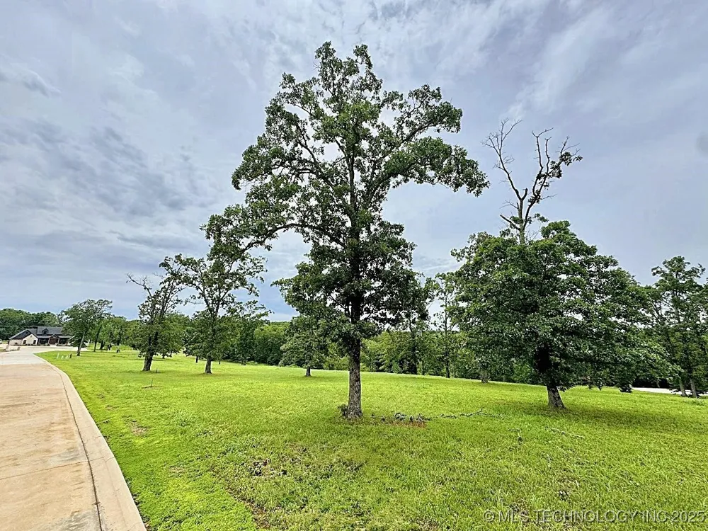 810 Ridgeview Drive Tahlequah, OK 74464
